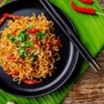 【シューイチ】もんきち考案「みそラーメン風スタミナ炒め」を紹介