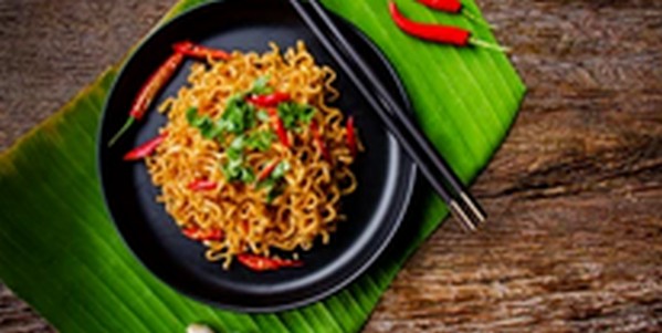 【シューイチ】もんきち考案「みそラーメン風スタミナ炒め」を紹介