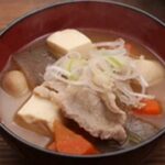 【DAIGOも台所】豚バラと焼き豆腐の粕汁!栄養豊富です。