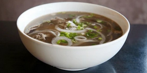 【沸騰ワード10】鶏もも肉のフォー！だけでさっぱりと味付け