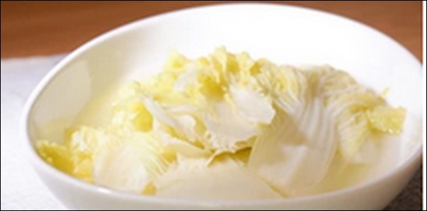 【DayDay】とろとろ白菜と鶏手羽中のスープ煮！無理なく作れる