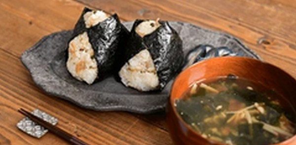 【ドア×ドアクエスト】ケンタッキータルタルソースおにぎらず！